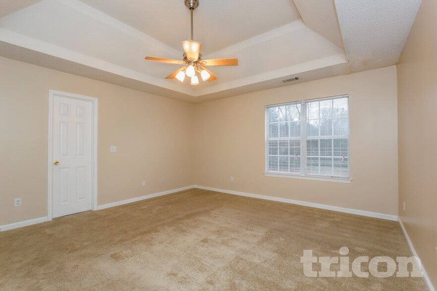 Building Photo - 6945 Pompas Ct