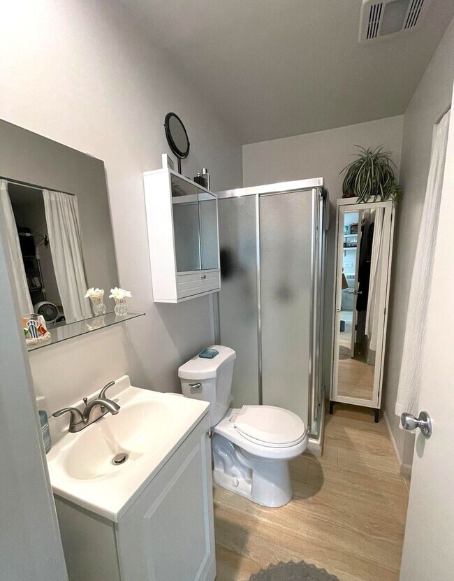 Building Photo - Charming Studio with Private Outdoor Space in Quiet Del Cerro Neighborhood