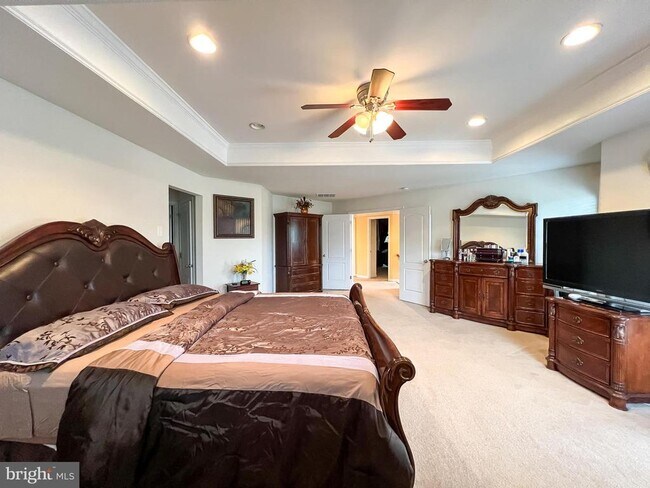 Building Photo - 25008 Owl Creek Dr