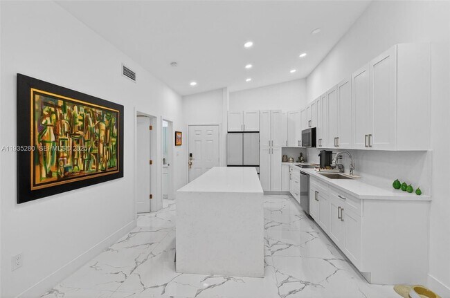 Building Photo - 4730 NW 102nd Ave