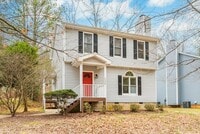 Building Photo - Available 6/9! Fabulous Home in Fantastic Location