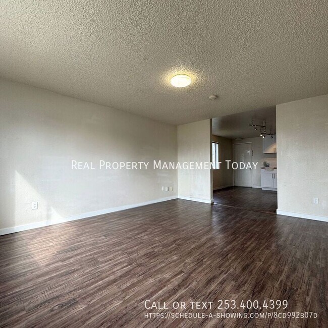 Building Photo - 621 S Sprague Ave