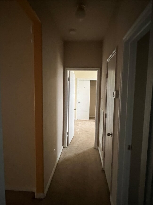 Building Photo - 9331 Harts Garden Ln