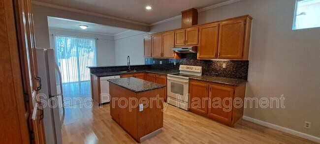 Building Photo - 320 Stamper Cir