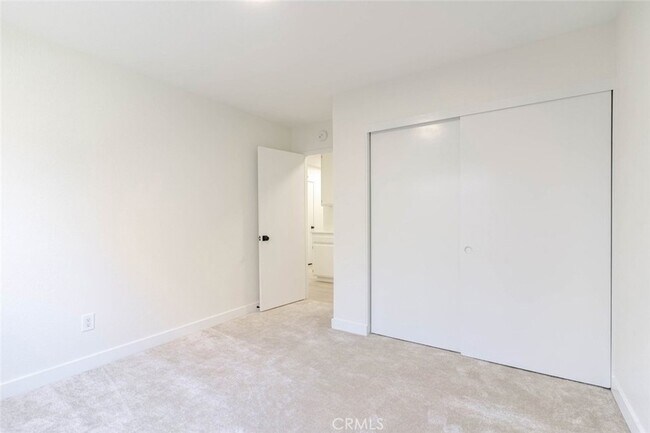 Building Photo - 514 E Ave J 9