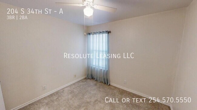 Building Photo - 204 S 34th St