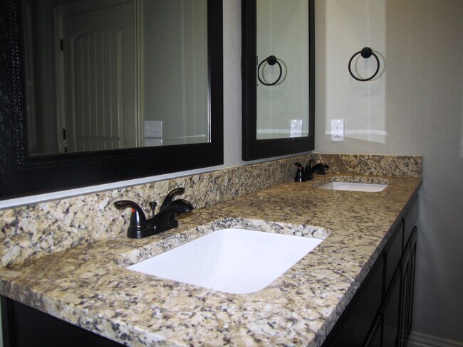 Building Photo - Now Pre-Leasing Stunning 3 Bedroom, 2.5 Bathroom Home In Fayetteville, A