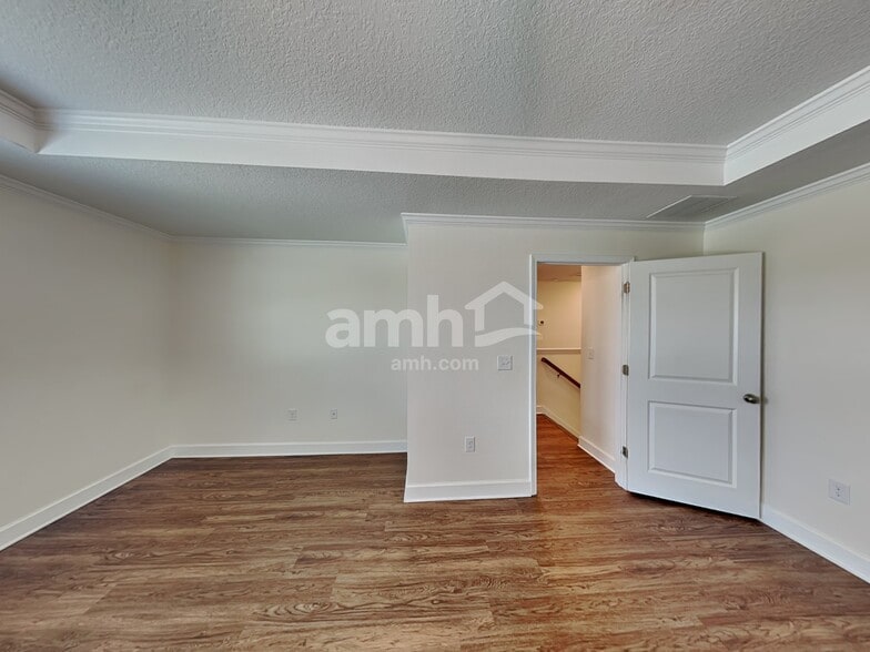 Building Photo - 4832 Reisswood Loop