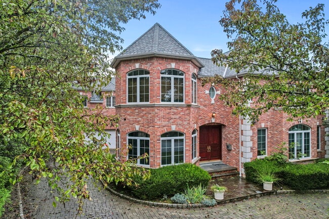 Building Photo - 1 Euclid Rd