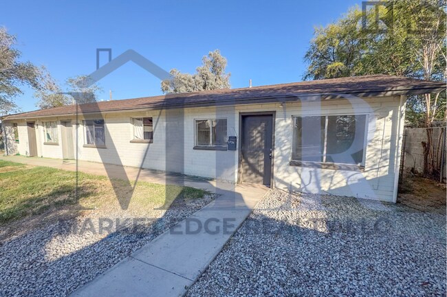 Building Photo - 1Bed/1Bath Apt at 16th St/Thomas Rd! -- NO HOA! FENCED-IN YARD! -- NO APPLICATION FEE!