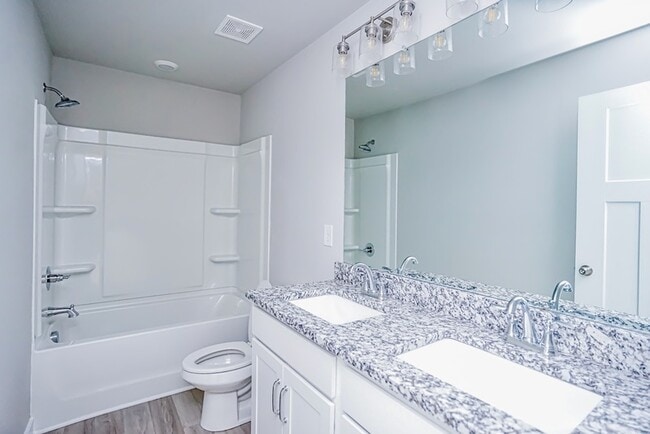 Building Photo - 207 Broad Banyan Ct