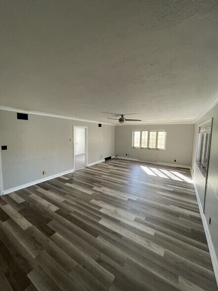 Building Photo - 301 Bigham St