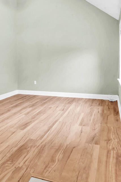 Building Photo - 310 Cedar Ave N