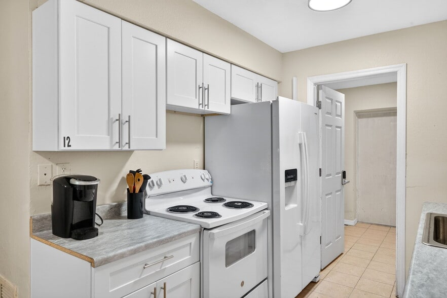 Includes all utensils pots & pans - 1778 Aquarius Ct