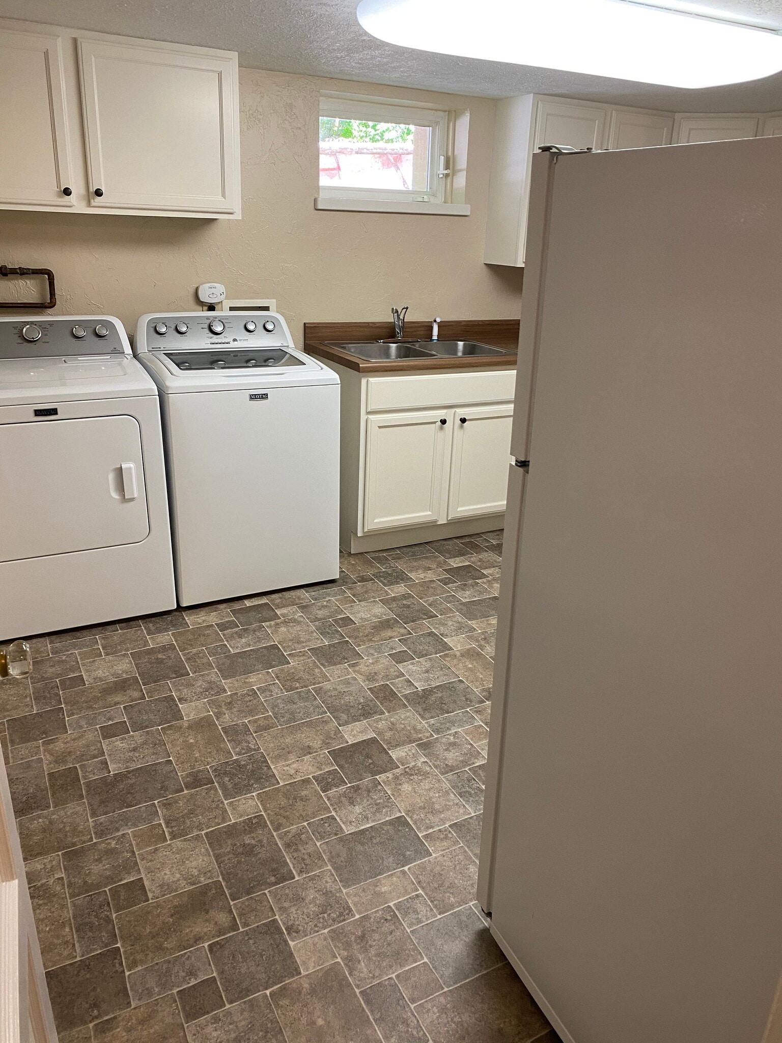 Washer/Dryer Access - 1220 Colorado Ave
