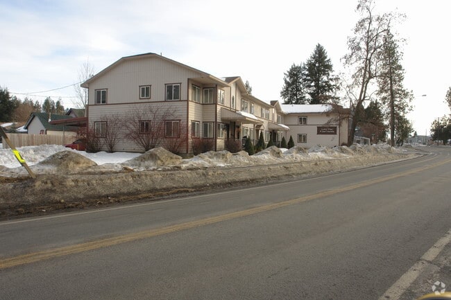 Building Photo - Lone Tree Apartments