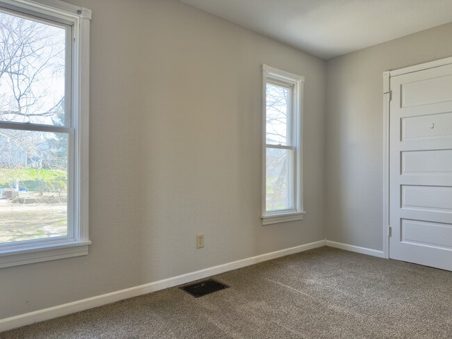 Building Photo - 1126 16th St