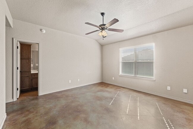Building Photo - PM1-TEMP609 W Karey Dr