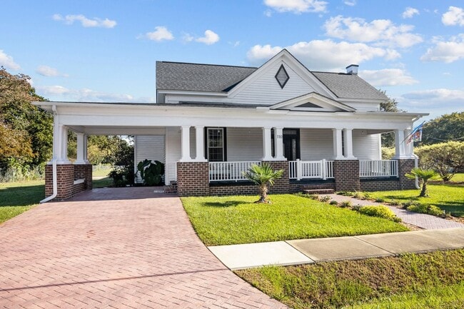 Building Photo - RENTAL HOME 3BD/2BTH