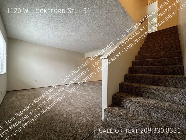 Primary Photo - 1120 W Lockeford St
