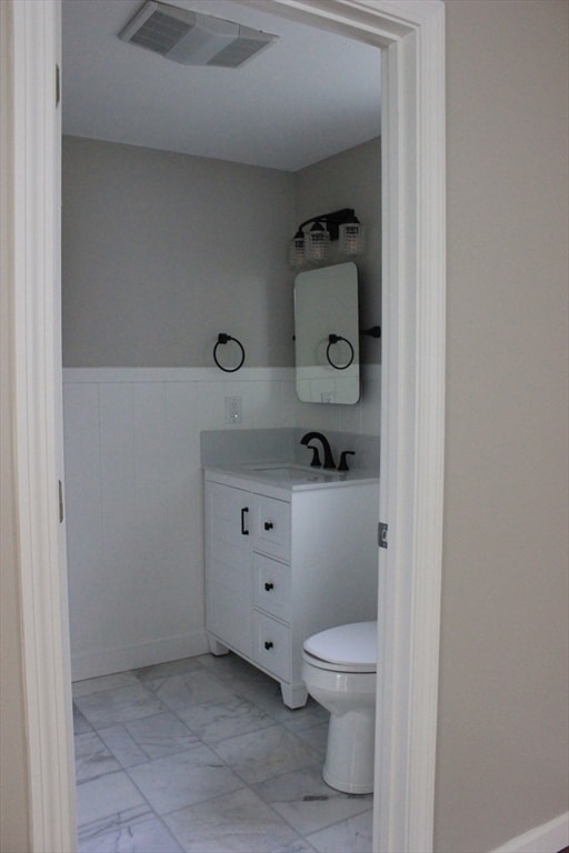 Building Photo - 33 Brookbend Way W