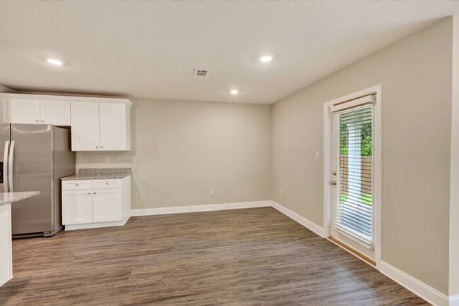 Building Photo - 10180 Orchid Magnolia Dr