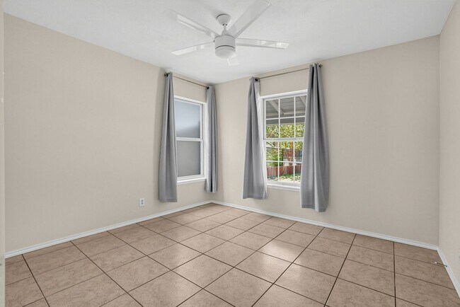 Building Photo - 5415 Havencrest Dr