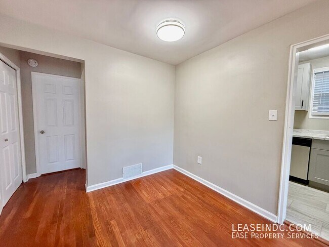 Building Photo - 4407 2nd St NE