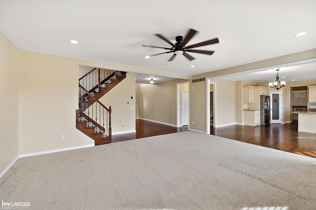 Building Photo - 46267 Terrace Dr