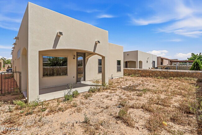 Building Photo - 2157 Honour Point Pl