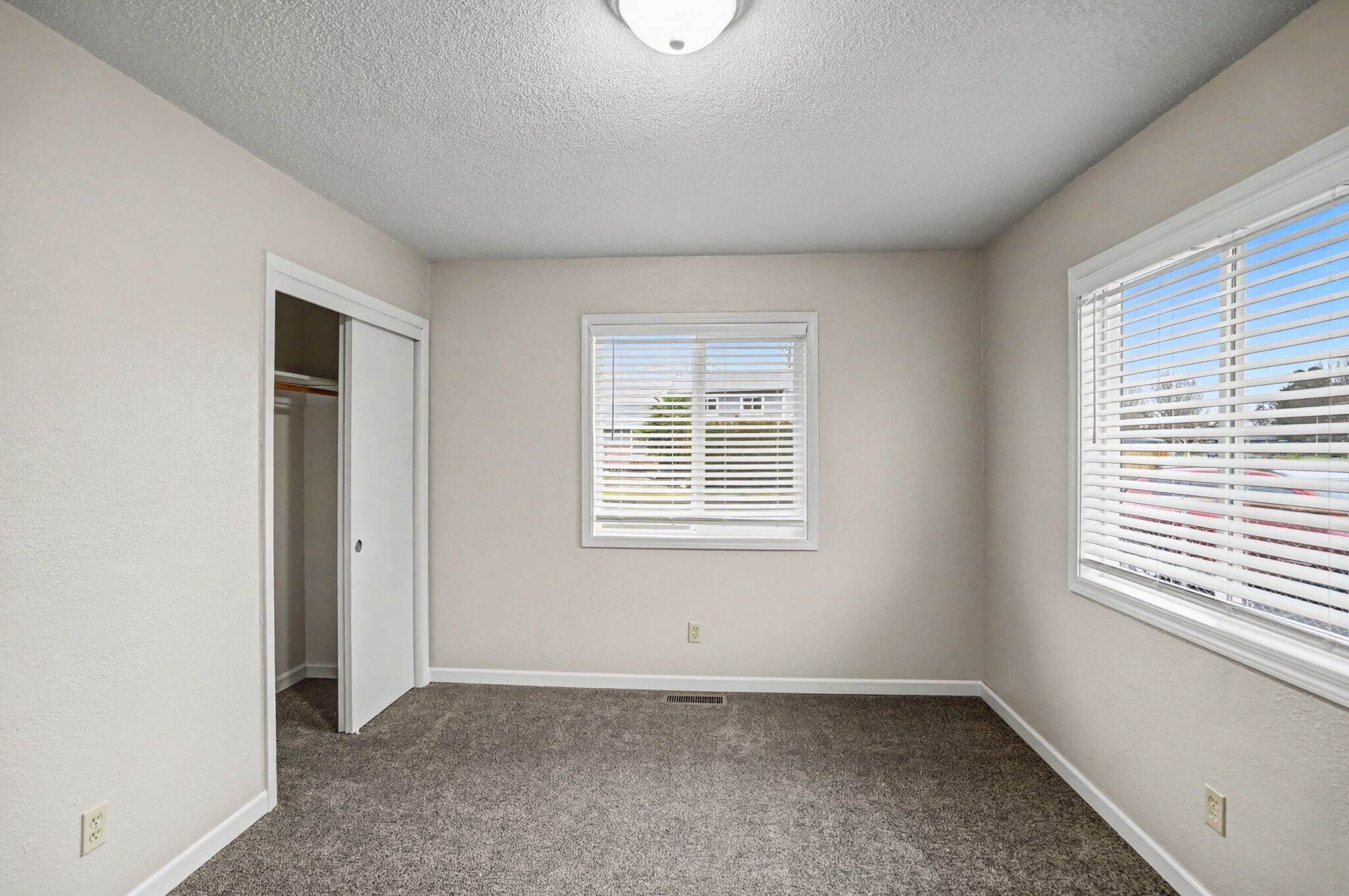 Building Photo - 4110 Coolidge Dr SE