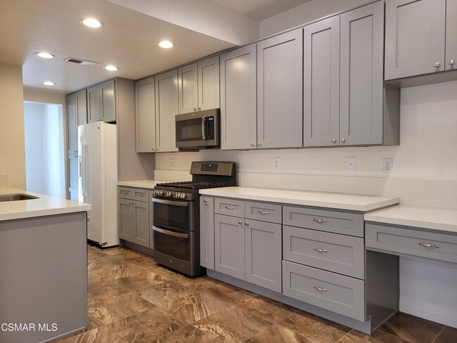 Building Photo - 510 Sonata Way
