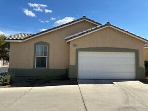 Building Photo - Great single story 3 bedroom house for rent!