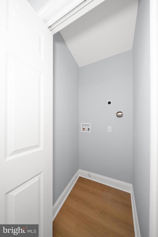 Building Photo - 504 W 26th St