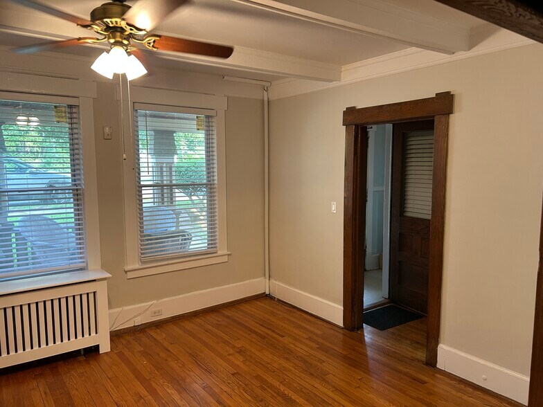 Building Photo - 299 Orange Rd