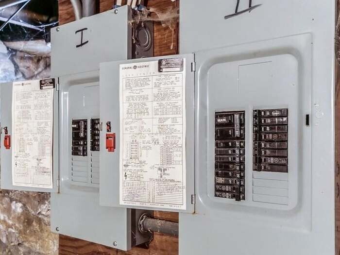 Building Photo - 1432 Williamson St