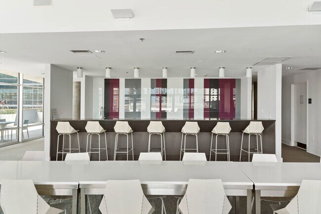 Building Photo - 845 Spring St NW