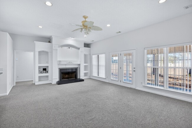 Building Photo - 568 Marshview Dr