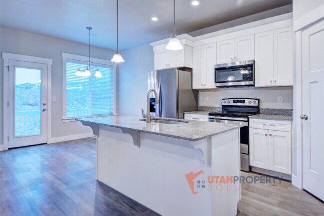 Building Photo - 14847 Garrison Ln