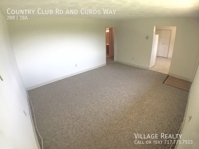 Building Photo - Huge 2-Bed apartment with washer/dryer hoo...