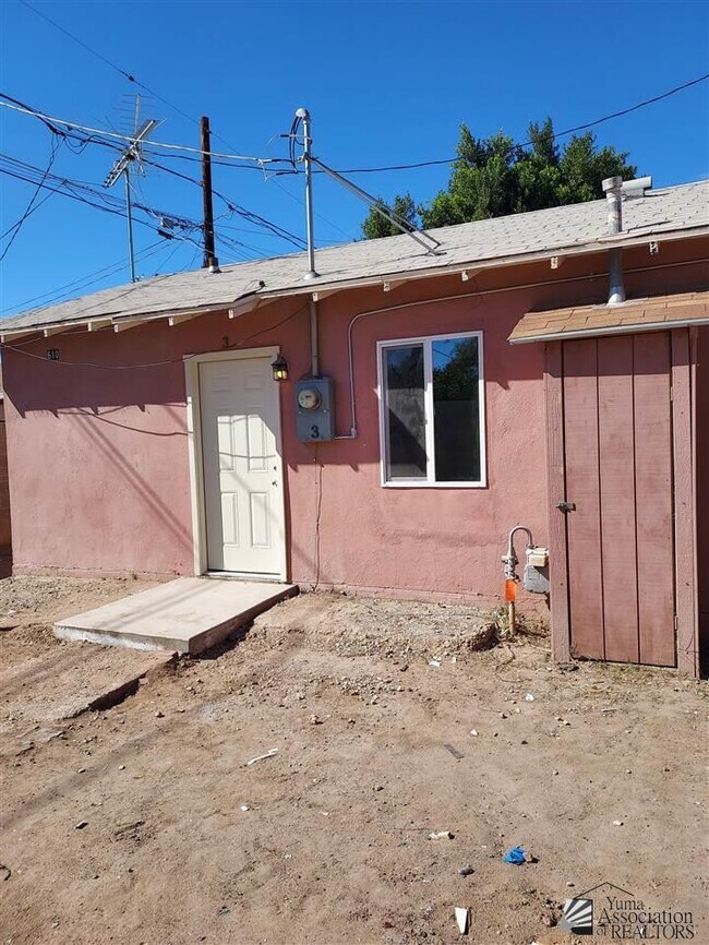 Building Photo - 610 S Orange Ave