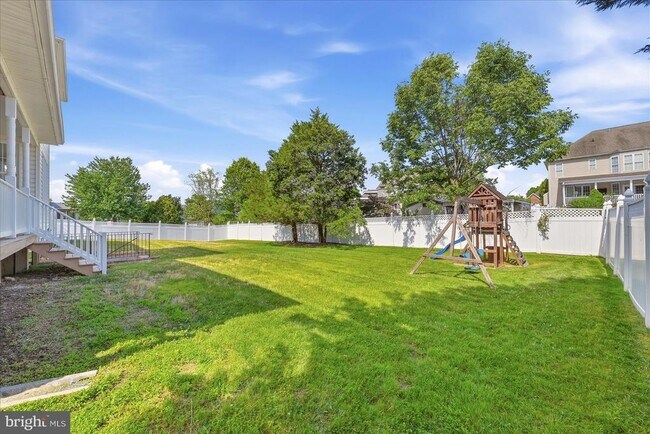 Building Photo - 104 Bramble Ct