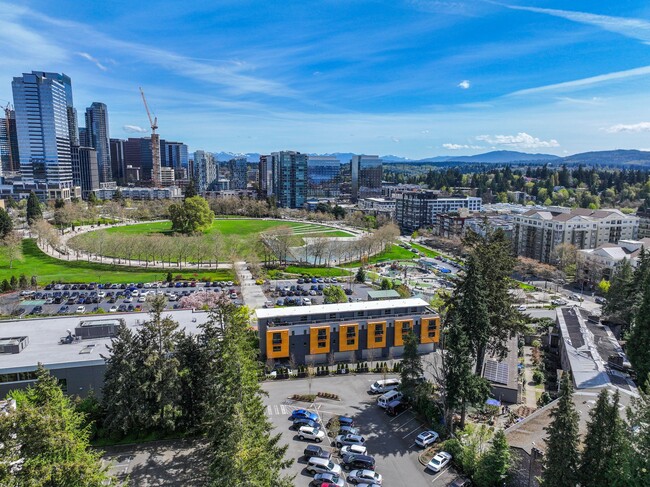 Building Photo - Park Central Townhomes