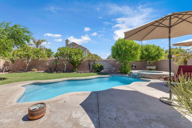 Building Photo - 44310 Villeta Dr
