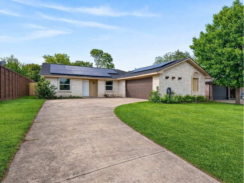 Building Photo - 709 Brookview Dr