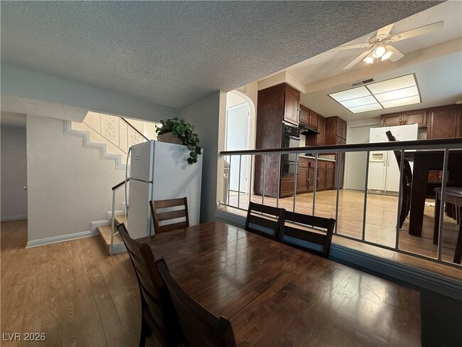 Building Photo - 4421 Fernbrook Rd