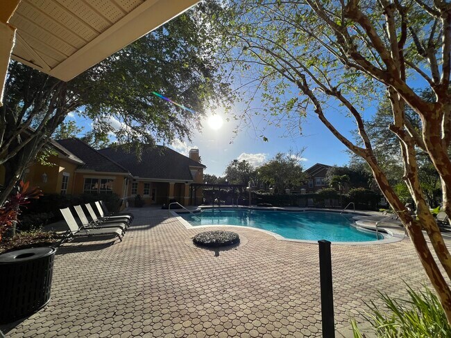 Building Photo - 19920 Villa Ridge Dr