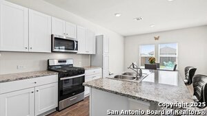 Building Photo - 2826 Wolfcreek