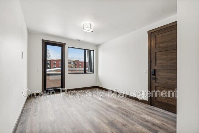 Building Photo - 317 Akers Ln