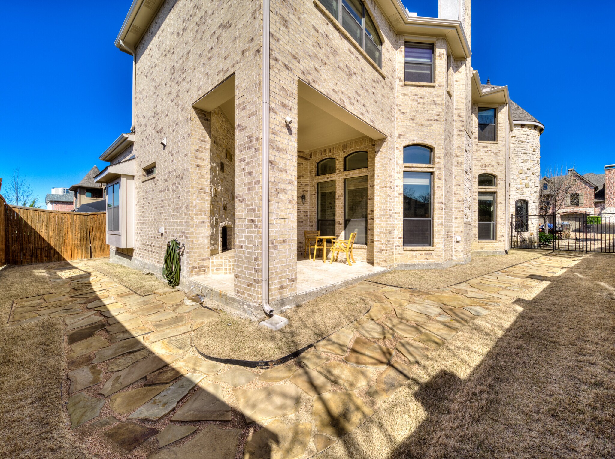 Building Photo - 7000 Kenswick Dr